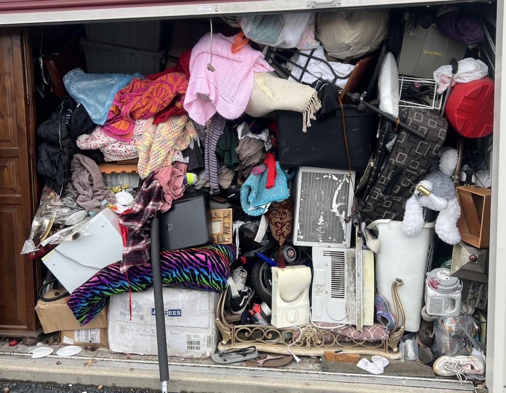 Storage Unit Auction in Belleville, IL at Gateway Storage Mall